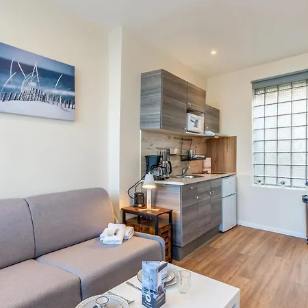 דירה Charming Studio On The Right Bank Of Close To City Centre - Welkeys *