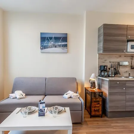דירה Charming Studio On The Right Bank Of Close To City Centre - Welkeys