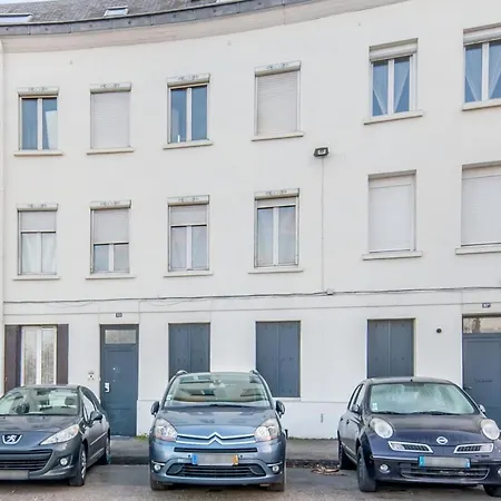 Charming Studio On The Right Bank Of Close To City Centre - Welkeys דירה רואן
